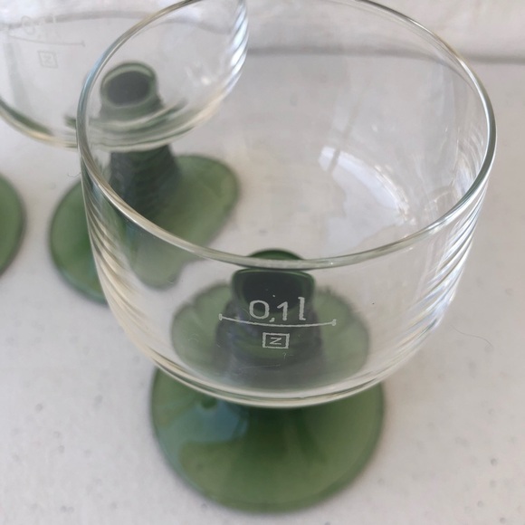 Vintage Green Beehive Wine Goblets Set of 4 - Picture 4 of 9